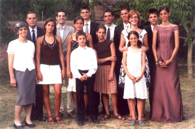 Balczó András családja körében